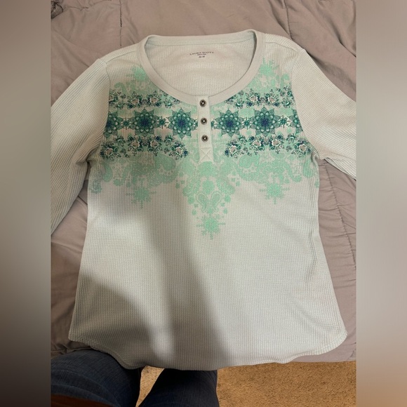 Laura Scott Women's Thermal Henley Top - Picture 7 of 7